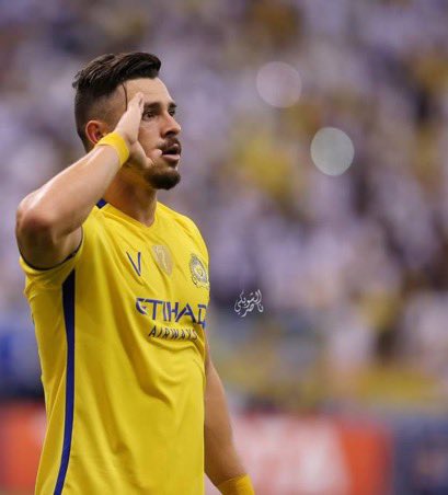 ALMRISEUL's tweet photo. الاتحاد الاسيوي يختار جوليانو رجل المباراة 
عمممممممري 

 #النصر_السد_دوري_اسيا
. https://t.co/S6QokdpTsV