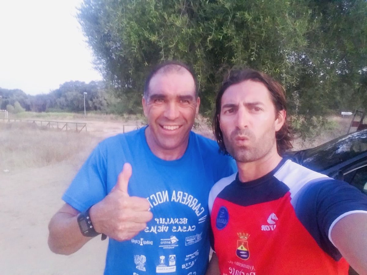 meleromj's tweet photo. Nuevo calentamiento de bielas, hoy, con una liebre de calidad...
Buen ritmo!!!
#runningvejer #LibrerosTerritorioRunning #siguealahormiga https://t.co/OvomiMdmyY