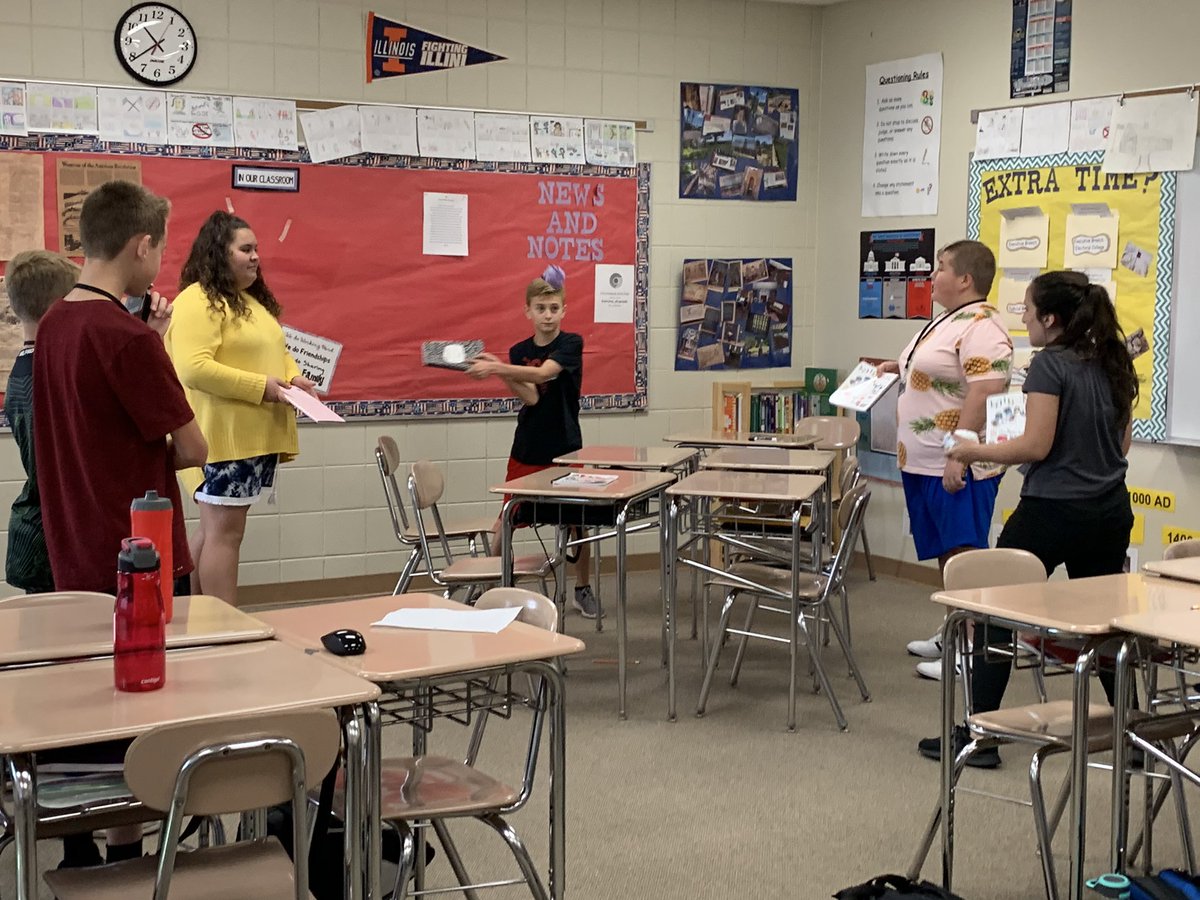 amotz158's tweet photo. Had an awesome time learning about how we create order in society by creating our own games! #Marlowe158 #mms7two https://t.co/5GmsAXdrXP