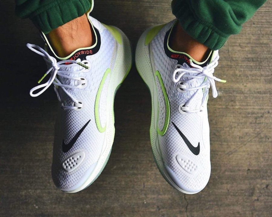 nike joyride outfit