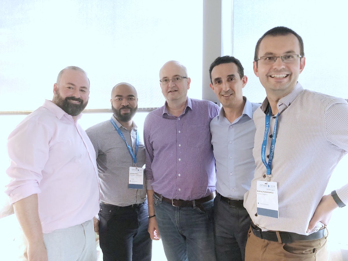 nabilzary's tweet photo. @MBRUniversity #mbru #amee2019 #virtualpatient pioneers discussing the next generation computer based #medicalsimulation at the #aamc reception. #medicaleducation https://t.co/yKhd3TJMNS