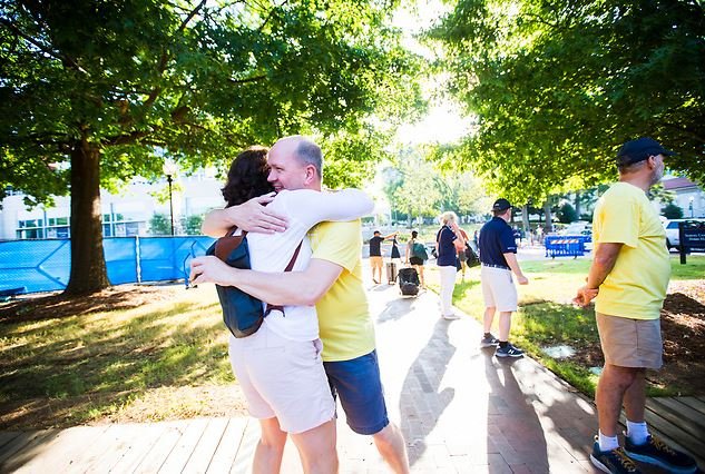 EmoryAlumni's tweet photo. We feel you, Munir...this weekend was a big one. WELCOME HOME incoming and returning students! #Emory23 #AlwaysEmory ππππ https://t.co/rKKLccyMU2