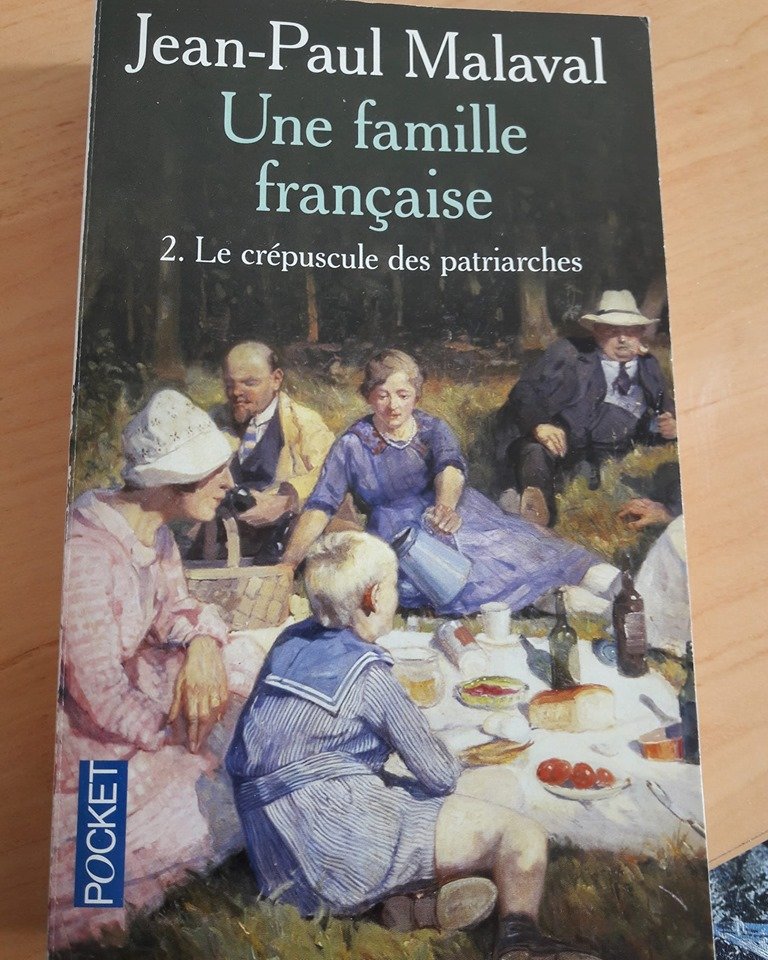 ChrissFGrainger's tweet image. [THREAD] Les Chroniques Perdues #2 : Une famille française - Tome 2 (Le crépuscule des patriarches)

#critiquelittéraire #chroniquelittéraire #conseilslecture
@Pocket_Editions