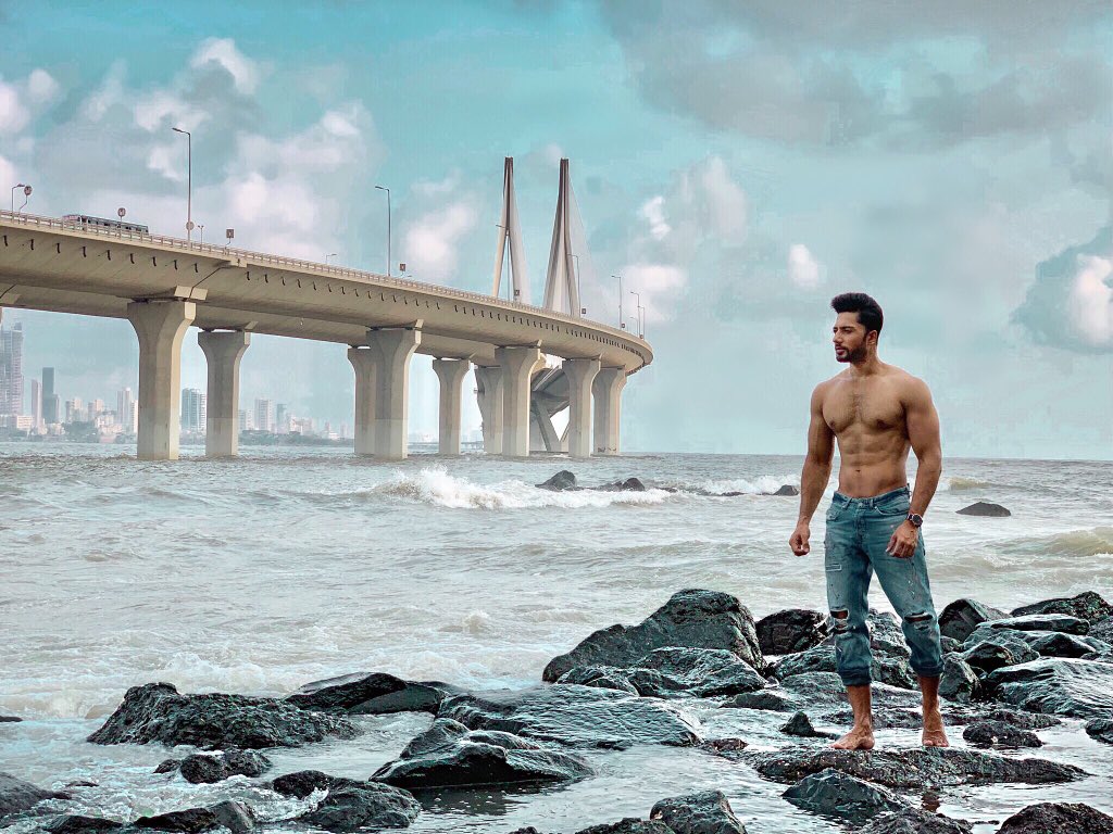 RoyRehaan's tweet photo. An evening by the sea ... ❤️ https://t.co/OWtWnrUvgo