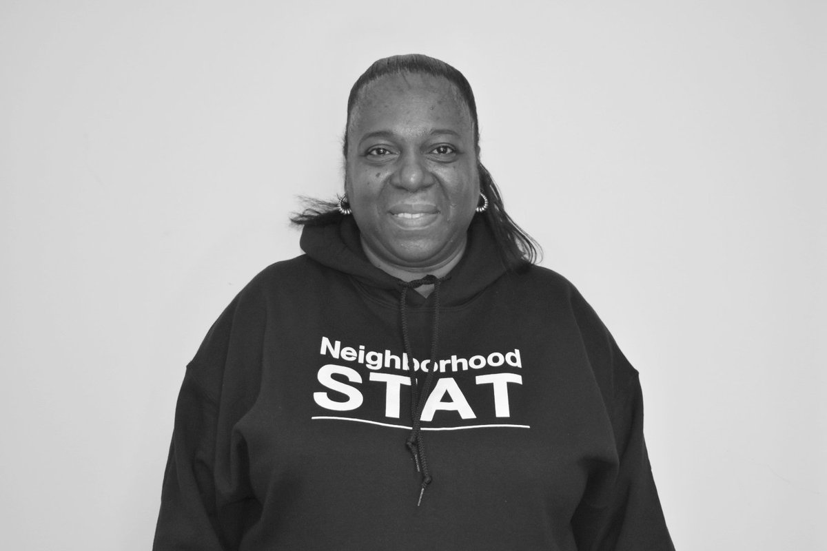 CrimJusticeNYC's tweet photo. “MAP has allowed me to help people have a voice in their n'hood & bring changes they want to see. Residents want to see a change in their community & they want to be a part of that change." -Gwendolyn, Queensbridge #NeighborhoodStat team https://t.co/bBpdo7PrRe #SafeVibrantNYC https://t.co/ryGj5DYMxg