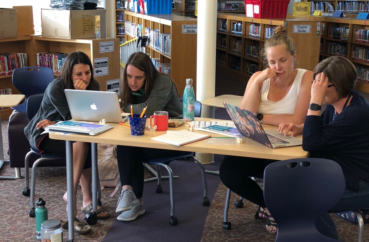 _ASchroeder_'s tweet photo. Check out the body language of teachers using #Scratch for the first time to witness the POWER OF PAIR PROGRAMMING #leanin #CSinBPS #thinkingfaces https://t.co/IVMaYQGZWe