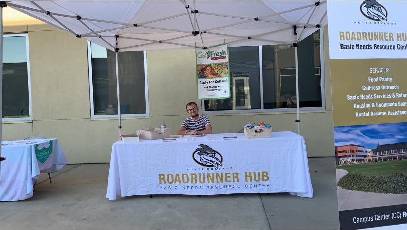 CollegeButte's tweet photo. Come see us at the Campus welcome till 11:00AM! In front of SAS! https://t.co/hh54Kk6UWP