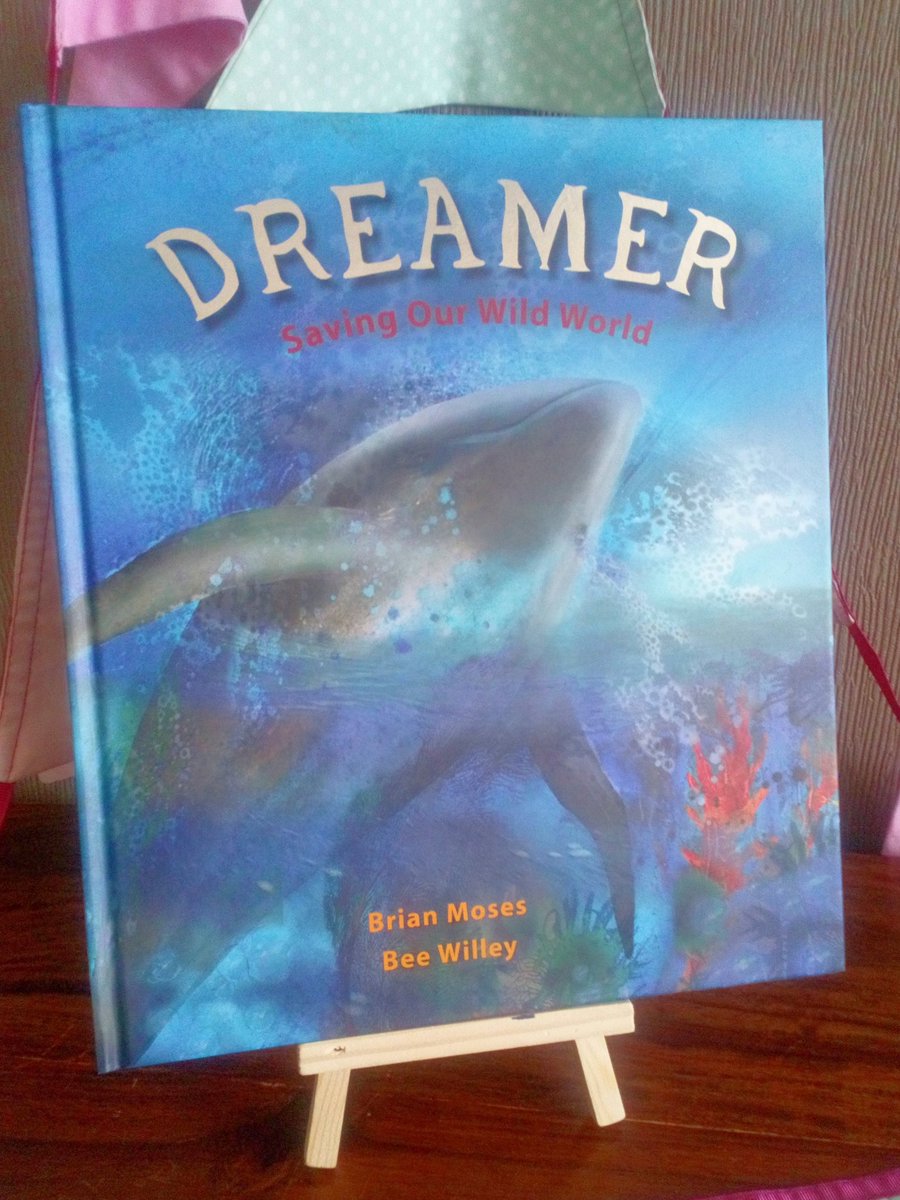 JulieAnnaPoetry's tweet photo. @book_awards 'The Lost Words' and 'Dreamer'
@JackieMorrisArt @moses_brian
@RobGMacfarlane 🍃 🐦  🌸 🌊 🐠
#loveourplanet #naturepoetry https://t.co/iuP1Py7PQR