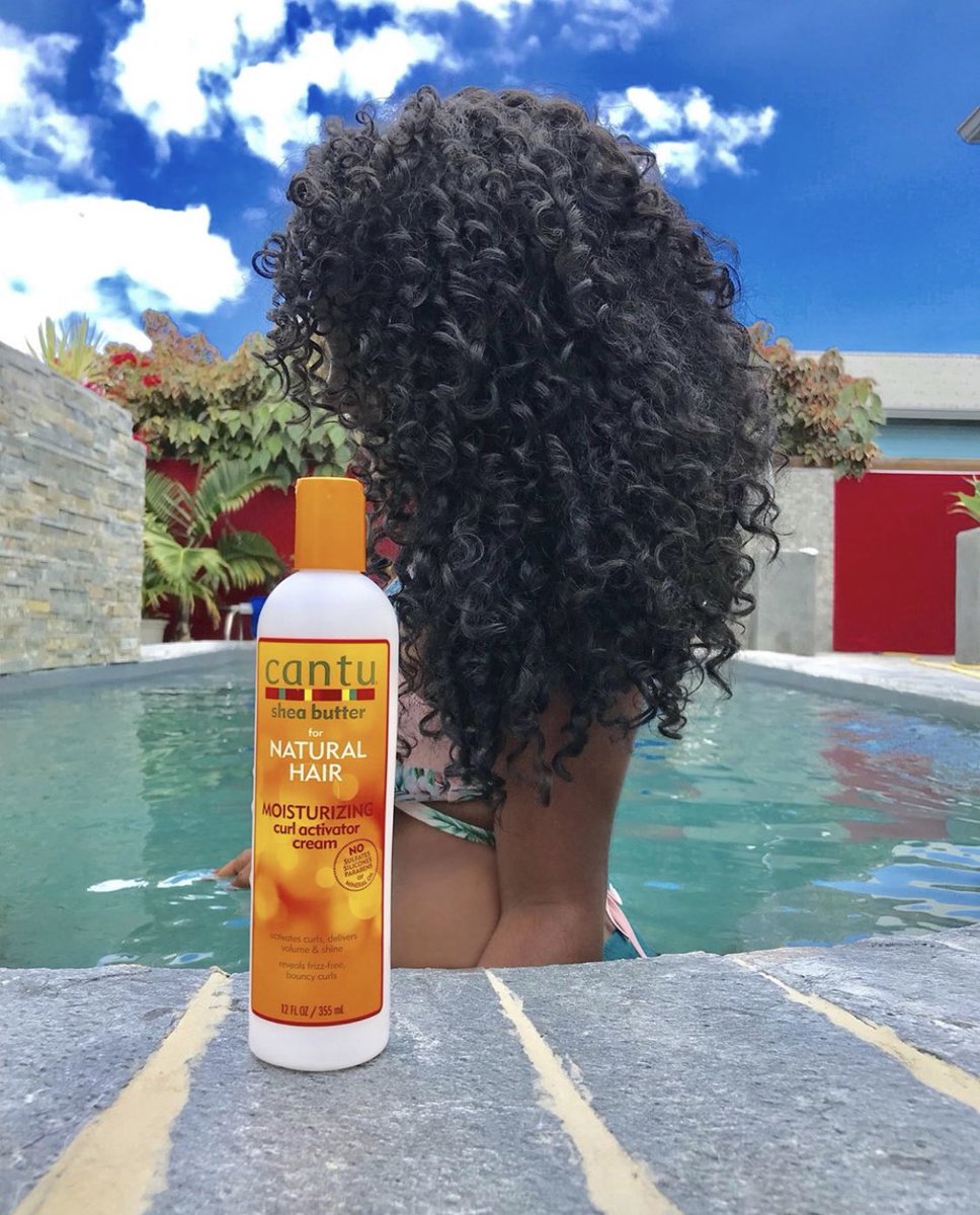 ParaEthnik's tweet photo. Enrichie au beurre de #karité, cette Curl Activator Cream définit, hydrate et rebooste vos #cheveux pour des boucles sans #frisottis et pleines de vitalité👉🏾 https://t.co/ayJTEHmh2k https://t.co/0iwwI3NbEn