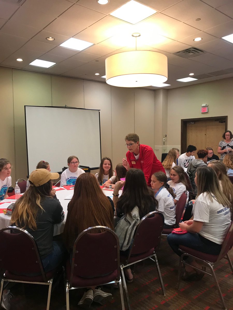 cherry_coen's tweet photo. OHS FCCLA learning leadership ⁦@OHSActivities⁩ ⁦@KSFCCLA⁩ https://t.co/zETmmSq9P3