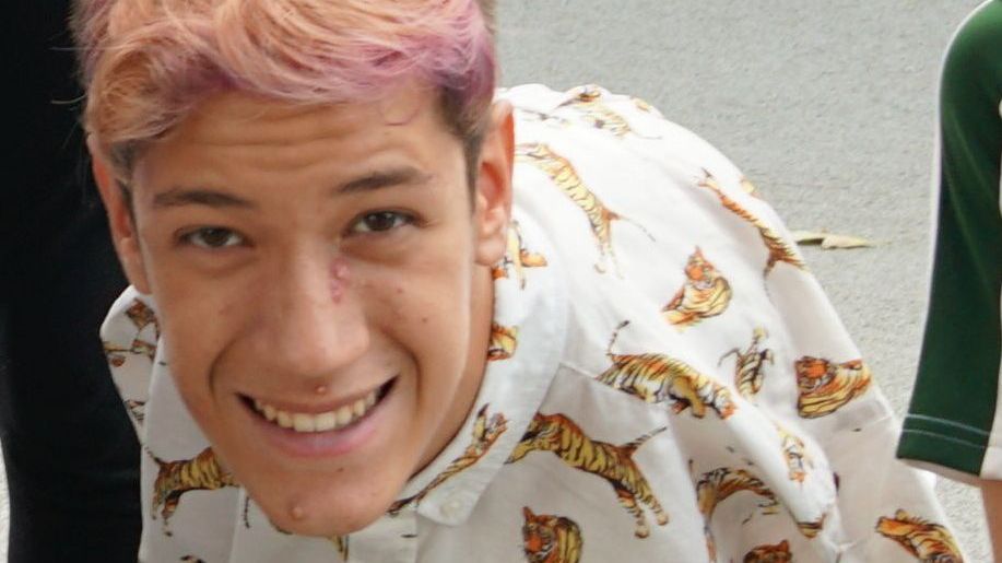 ShrinersChicago's tweet image. Tim&apos;s recent viral #boxjump inspired people of all ages. He was born without arms. Our physical, occupational and recreational therapy help him have a healthy life.  Today he visit @ChicagoBears at Hallas &amp;amp; will attend Thursday&apos;s game #limbdifferences @Bearsoutreach