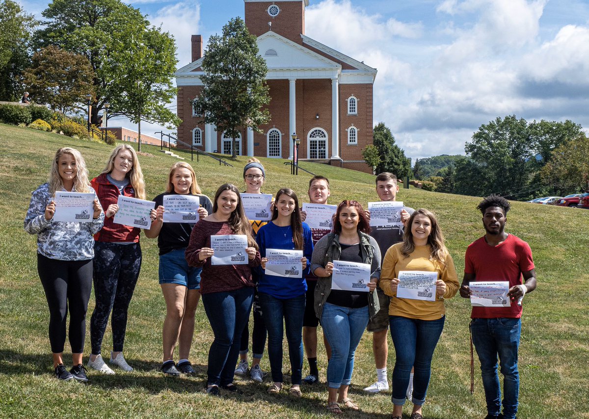 BluefieldEDU's tweet photo. Check out our awesome group of Bluefield College future teachers. These students are taking Foundations of Education this fall. #highereducation #education #teachers #future #foundations #leadership https://t.co/ZiXenp40eQ
