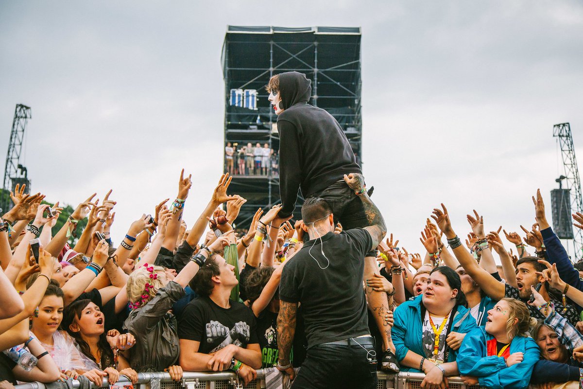 Mr_Syko's tweet photo. Leeds Festival — 2013
@olobersyko
#bringmethehorizon #bmth #bmthofficial #bmthlyrics #bmthquotes #bmthfan #bmthfans #thatsthespirit #bmthconcert #bmthlive #amobmth #oliversykes #oliversykesbmth #oliverscottsykes https://t.co/zUa3krtLFJ