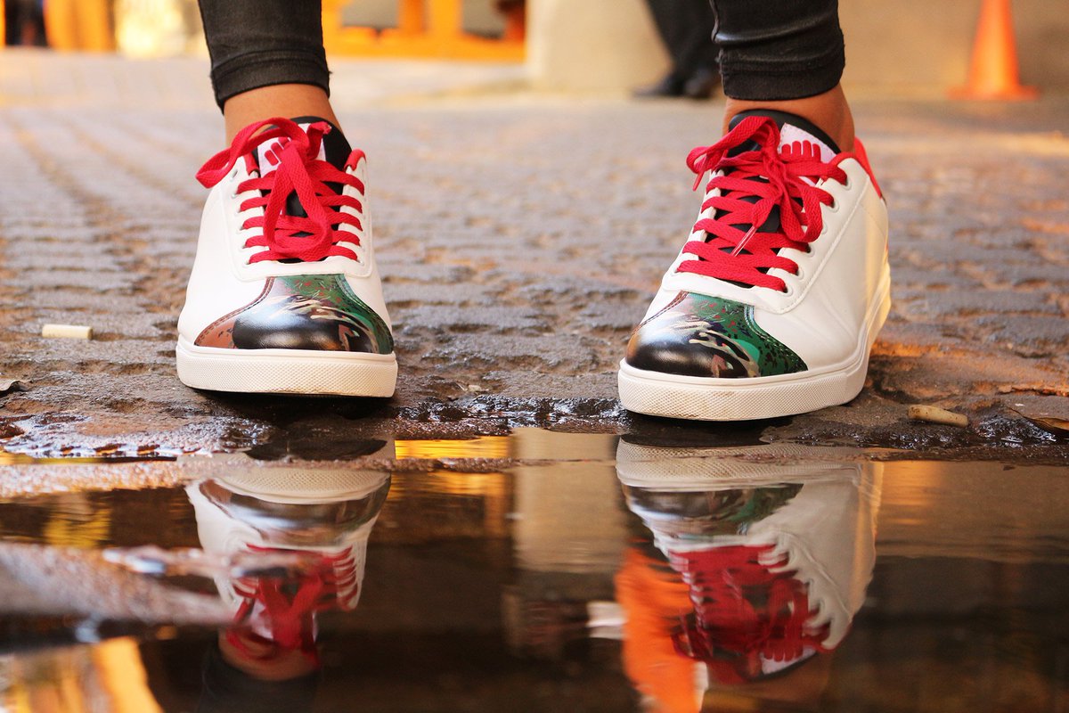 Keexstribe_ZA's tweet photo. @girlonyourmind rocking her #KeexsFelaKuti in art. #Shoephotography #Keexstribe #JustForKEEXS #LoveMyKEEXS. #sneakers #ootd https://t.co/kgFOz4MUpr