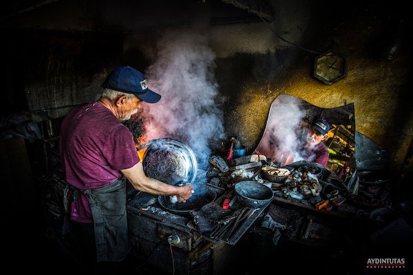 "Kalaycı Osman usta"
Merzifon 3. Ulusal Fotoğraf Yarışması - Sergileme 
Ağustos 2019
.
=> <a href="/aydintutas/">Aydın Tutaş</a> 📸
.
#merzifonfotomaraton
#merzifon
#amasya
instagram.com/p/B1ogc8PDIZA/