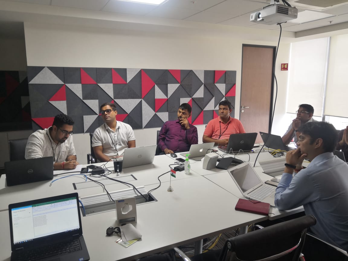 hanzharis's tweet photo. #Pentaho fast becoming our most popular subject! This wk, Ranjith Kumar is teaching BA1000 PBA User Console & DI1000 PDI Foundation for Partners in Bangalore #lifeatHitachiVantara #learnHitachi #HitachiVantaraGlobalLearning #SkillinIT @LearnHitachi @HitachiVantara @WeAreHitachi https://t.co/HENRPqDJls