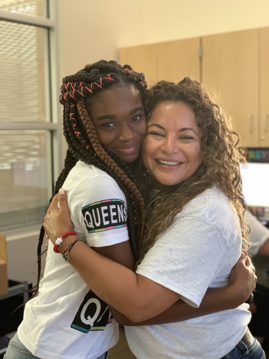 isdsped's tweet photo. First day back @garrettgators1 was smooth and full of smiles and hugs. #Levelup @SheldonISDPD https://t.co/DR7IVe2zlI