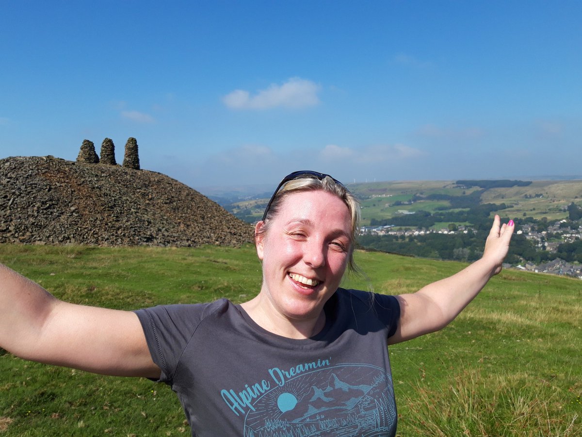 rachelburke81's tweet photo. I did it!! Words can't describe how good it feels to be back in the hills again #8weekspostop #goatmodeengaged! #bringiton!! https://t.co/doAPNRBkxb