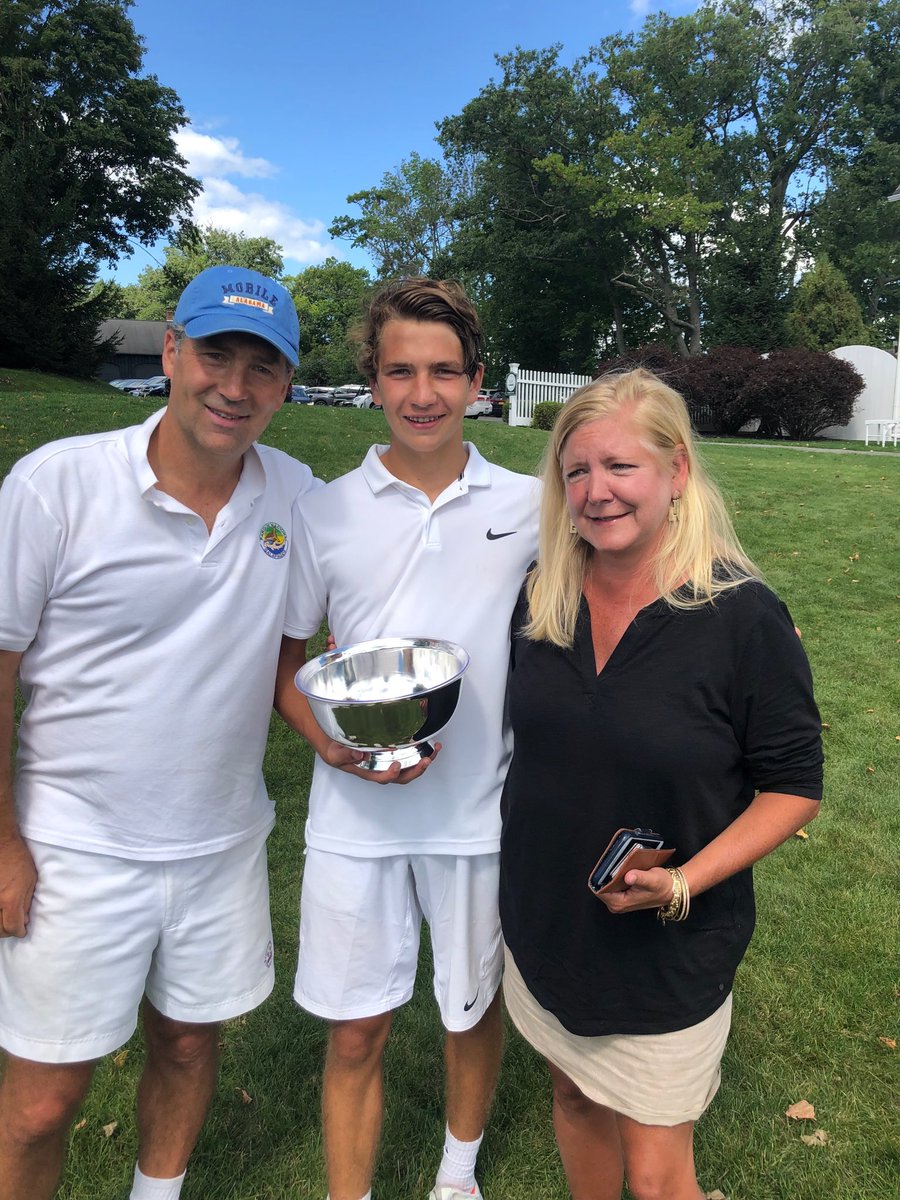 CoopTennis Family proud of all of the hard work. Will Weldon takes it all 🎾🤜