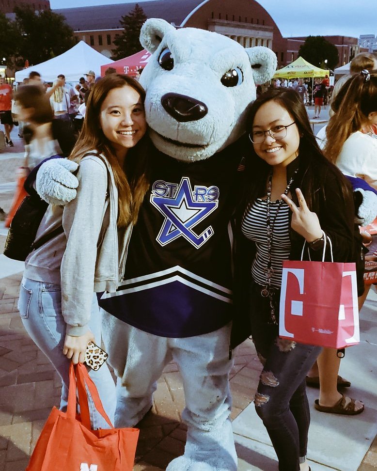 LincolnStars's tweet photo. .@CometThePolar was feeling like a movie star yesterday at #BigRedWelcome! https://t.co/5kSYRuczvU