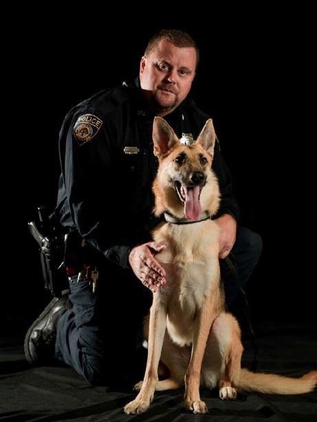 LawtonPS's tweet photo. It's #NationalDogDay, so we'd like to shout-out #LPSPD K-9 Officer Coco and her handler Officer Jimmy Gallaher. These two are a great team and do everything they can to keep our students safe! #MansBestFriendMonday #LPS #Safety #Coco https://t.co/lMm0zOAZbF