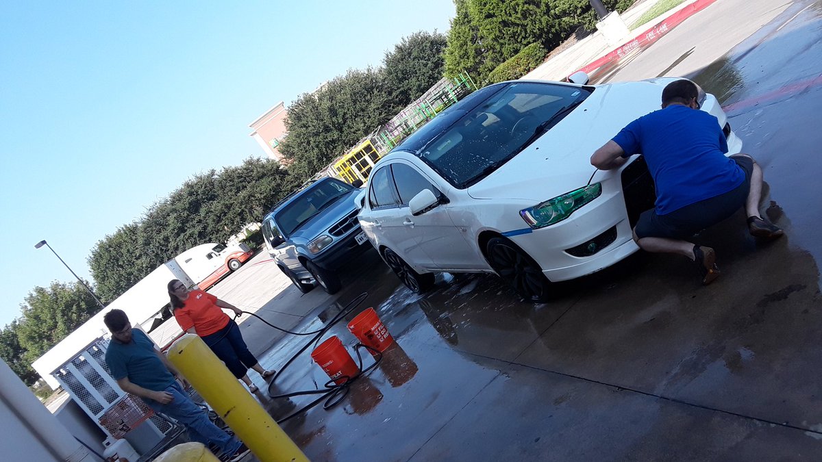 louis_shaffer's tweet photo. Taking care of our associates!  HD values run deep in these HD DHs! @IblasBlas @Daniellewin3576 @ROBERTLINDBLAD1 @6562Home @Oscar86604735 https://t.co/D0FdmfSAaC