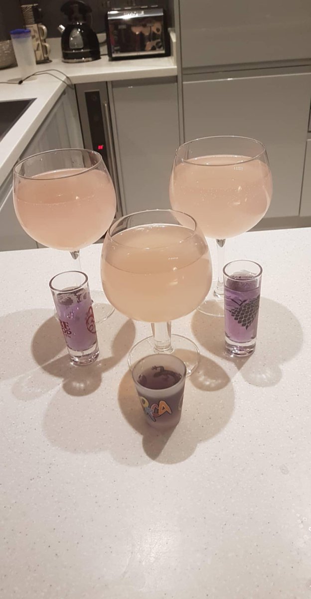 Melski1989's tweet photo. @sipsmith #readytosip gotta make the most of a bank holiday! https://t.co/1mZszOd5Ut