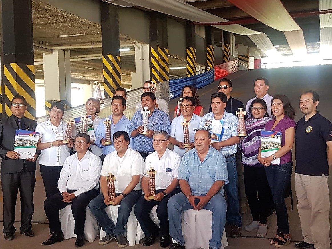 FacUmsa's tweet photo. 🏆🥈🏆🥈🏆🥈🏆🥈🏆🥈🏆🥈🏆🥈🏆🥈
Nuestra Facultad obtuvo el #segundo_lugar en el Concurso Científico de la IV Feria Nacional de Ciencia y Tecnología "buenas i+deas 2019"

#BioFar
#UMSA_la_mejor https://t.co/HyjQ6jOn1y
