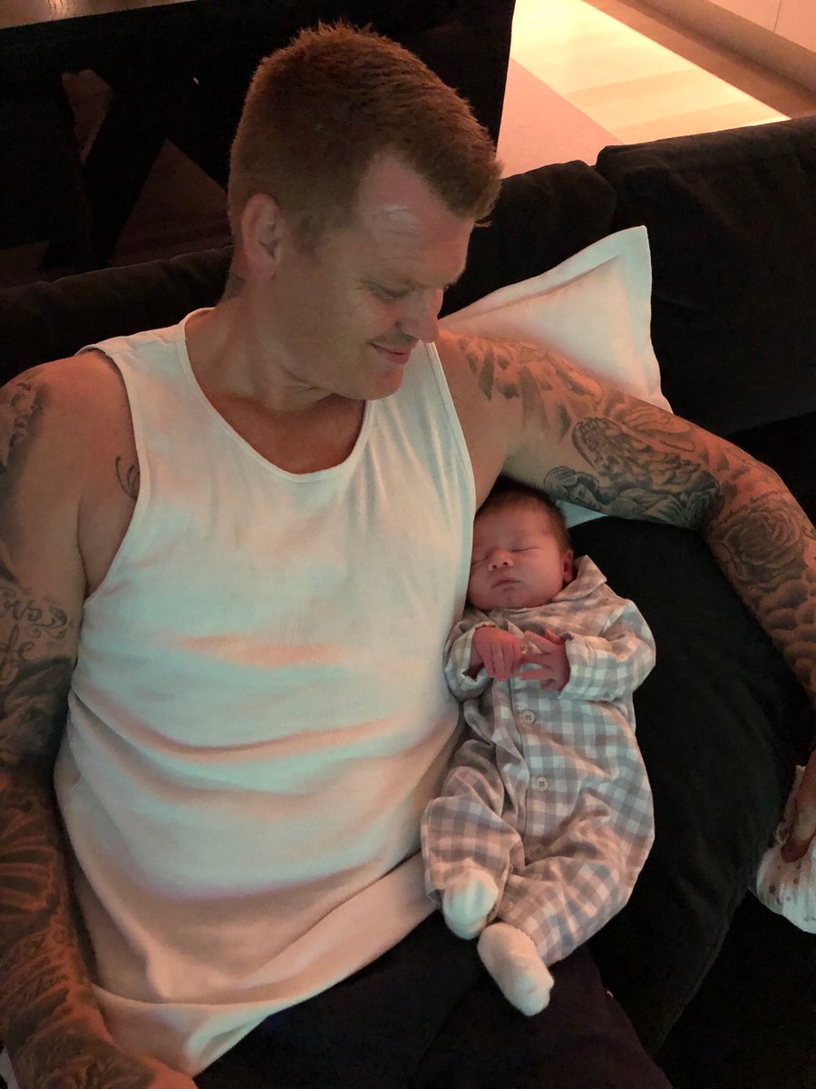 John Arne Riise On Twitter My New Partner In Crime Finally Someone I Can Watch Football With At Home [ 1200 x 900 Pixel ]