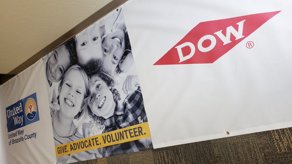 AERaiff's tweet photo. Our @UnitedWay banners are in! These reminders to #Give, #Advocate &amp; #Volunteer are going up on the gates at @DowNewsroom #TXOps throughout our 2019 @uwbrazoriaco employee campaign. #SeekTogether #LIVEUNITED https://t.co/jf5D0zvSmH