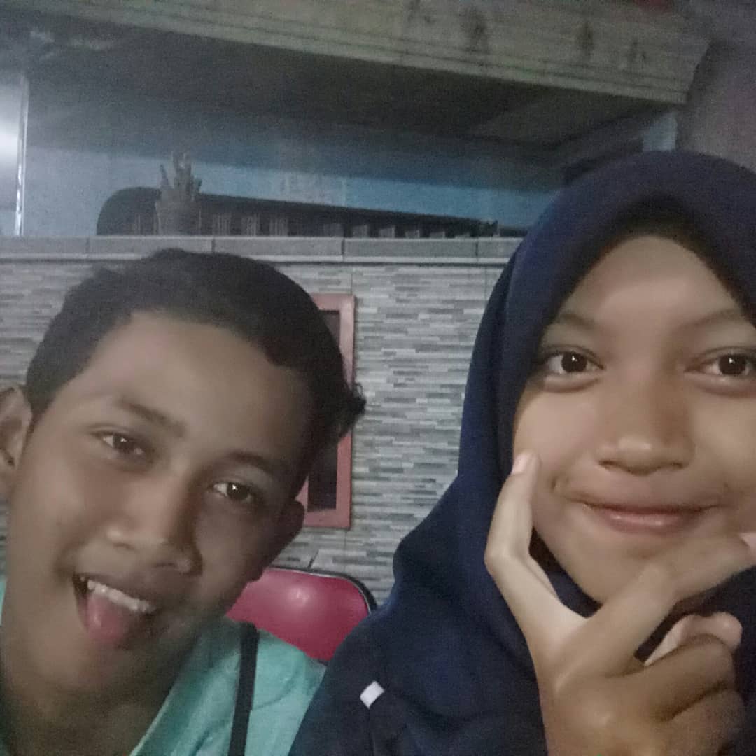 Thozza3's tweet photo. Tunjukan inti dari kondangan adalah 
Silaturahim &amp; makan2 pastinya wkwkwk.... https://t.co/iPvGDA8Wyo