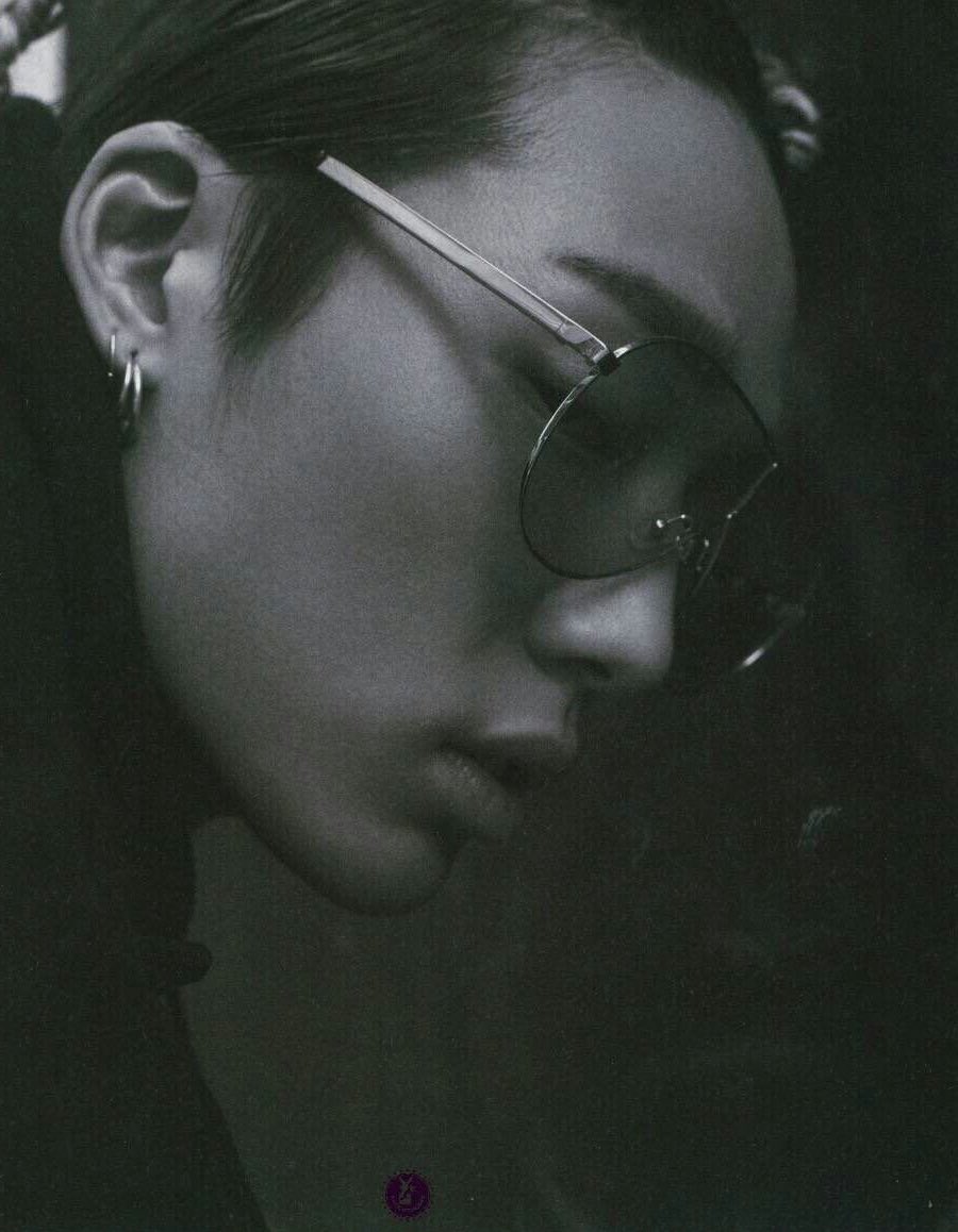 bixxkd's tweet photo. [Dazed Korea]                       vs.                 [Arena Homme]
  THIS Bobby                         vs.                   THIS Hanbin https://t.co/YpVmkMpS03