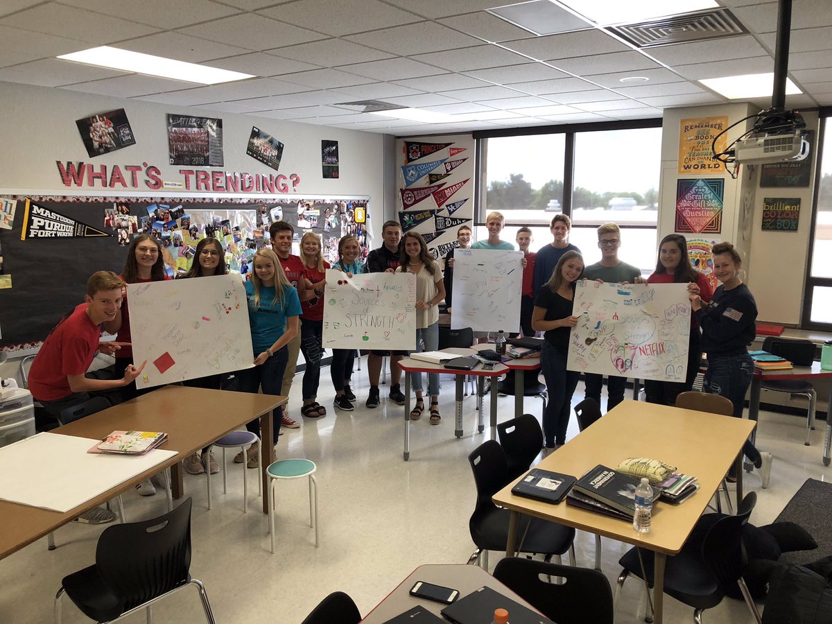 DHStudentGov's tweet image. Student Government recognizing our Sources of Strength #sourcesstrength