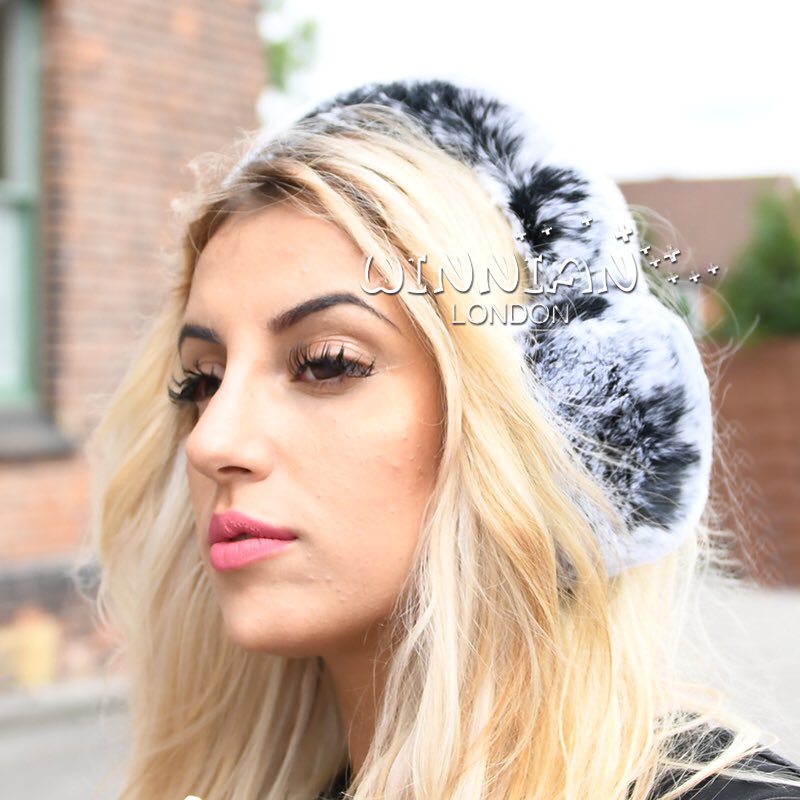 WinnianL's tweet photo. In winter, you really need something on your head, like this soft rabbit fur earmuff. #fur #realfur #rabbitfur #earmuff #furearmuff #ootd #accessory #furaccessory #outfit #fashiondetails #fashionlook #outfitdetails #outfitlook #dailylook #furfashion #womenfashion #womenswear https://t.co/hDFd0LK6nX