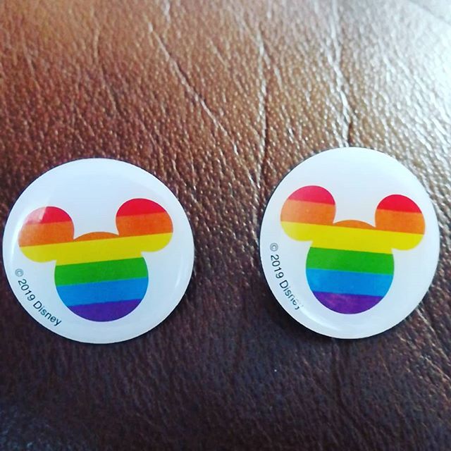 ToDLPandbeyond's tweet photo. Pins from #DisneyStore picked up by @victoriamaynard77 today in Cardiff for free! Love these!! #DisneyPins #Disney https://t.co/hgTPjhTpb9