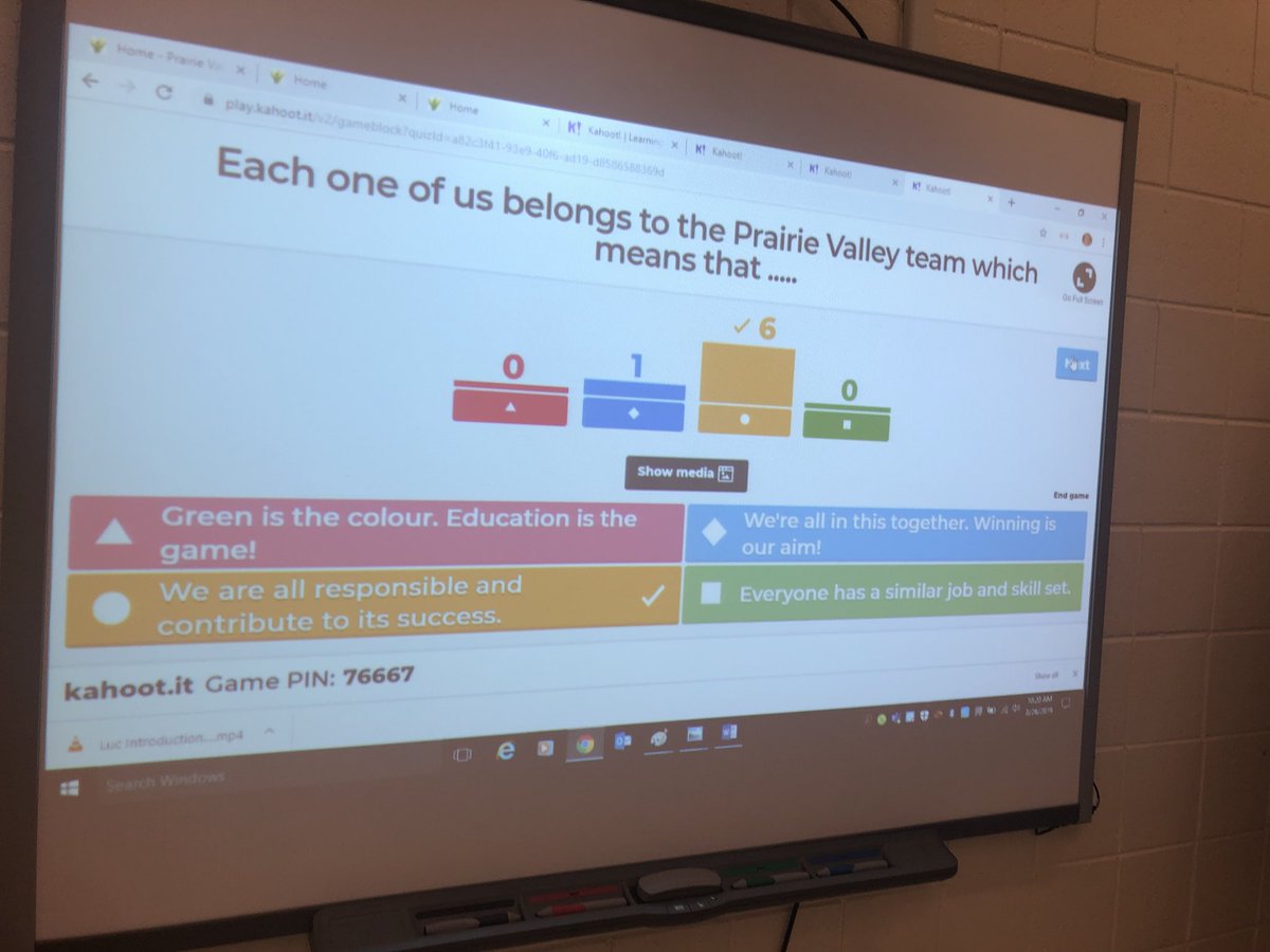 GilroyBeck's tweet photo. The staff @IHES_colts is having a hoot, with a๐
Directorโs Address Kahoot!!@LLerminiaux
#Engagement
#LearningTogether
#TeamColts @GetKahoot https://t.co/zIi4jAfeXn