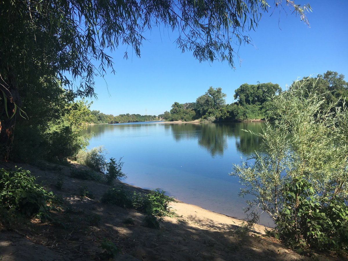 Somewhat ambulatory today. Listening to music, and thankful for moments. Thankful for <a href="/callme_raymond/">Ray Fulcher</a> music. Listening to a rough recording of <a href="/lukecombs/">Luke Combs 🎤</a> singing “The apart They Don’t Tell You About.” Hopefully, y’all shall be able to hear it on Luke’s next album.