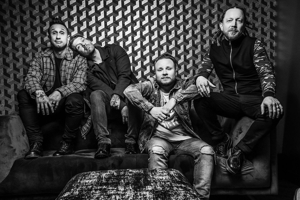 BigHitTickets's tweet photo. Shinedown Tour in Roanoke, VA on 9/17
3 Tickets for Floor General Admission
https://t.co/gLrxA3WRKa $328
#SeatGeek $332
#GoodSeatTickets $336
#TicketZoom $336
#Vivid Seats $351
#StubHub $847
https://t.co/XjGLlis05w
#BigHitTickets #BigHit #Shinedown #ShinedownTour #CheapTickets https://t.co/guOxyk8fpc