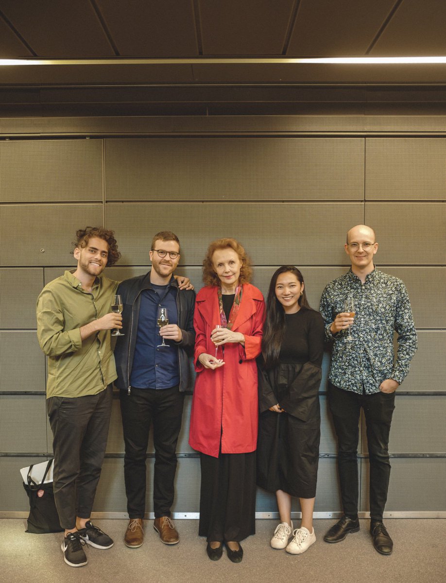 KetingSun's tweet photo. So grateful to have my piece workshoped for 9 days with these lovely people at the beautiful Kallio-kuninkala in Finland. Huge thanks to the #sibeliusacademy Kaija, @anssivk, Daniel and my team Thomas, Karolina, Laura and Adele. #creativedialogue https://t.co/cUWzrWi2eo
