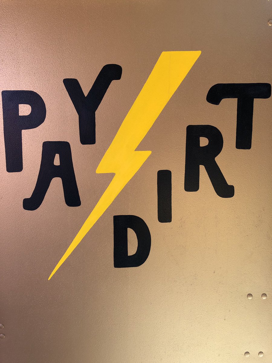 Hit Pay Dirt wit KDRT! <a href="/andrewdiceclay/">andrewdiceclay</a> @realgilbert @gilbertpodfried #theadventuresoffordfairlane #andrewdiceclay #gilbertgottfried #rennyharlin #joelsilver #iiff2019 @filmfreeway <a href="/paydirtbar/">Paydirt</a> <a href="/travelportland/">Travel Portland</a>