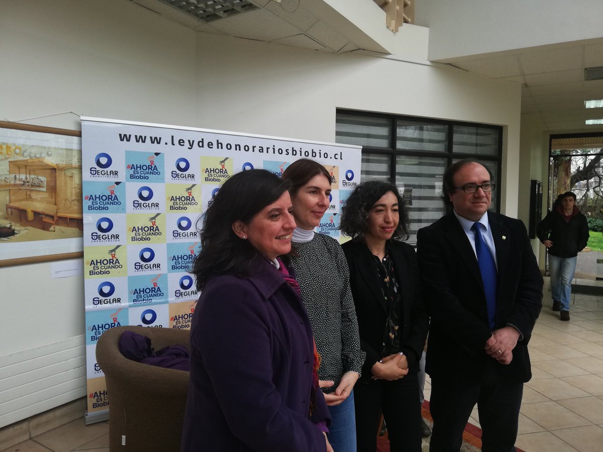 ahoraescuandob1's tweet photo. [ACTIVIDAD] Encuentro Previsional para #Jóvenes cierra proyecto #FEP2019 en la Provincia #Biobío en @IPVirginioGomez Sede #LosÁngeles https://t.co/n5eBMiWNkV