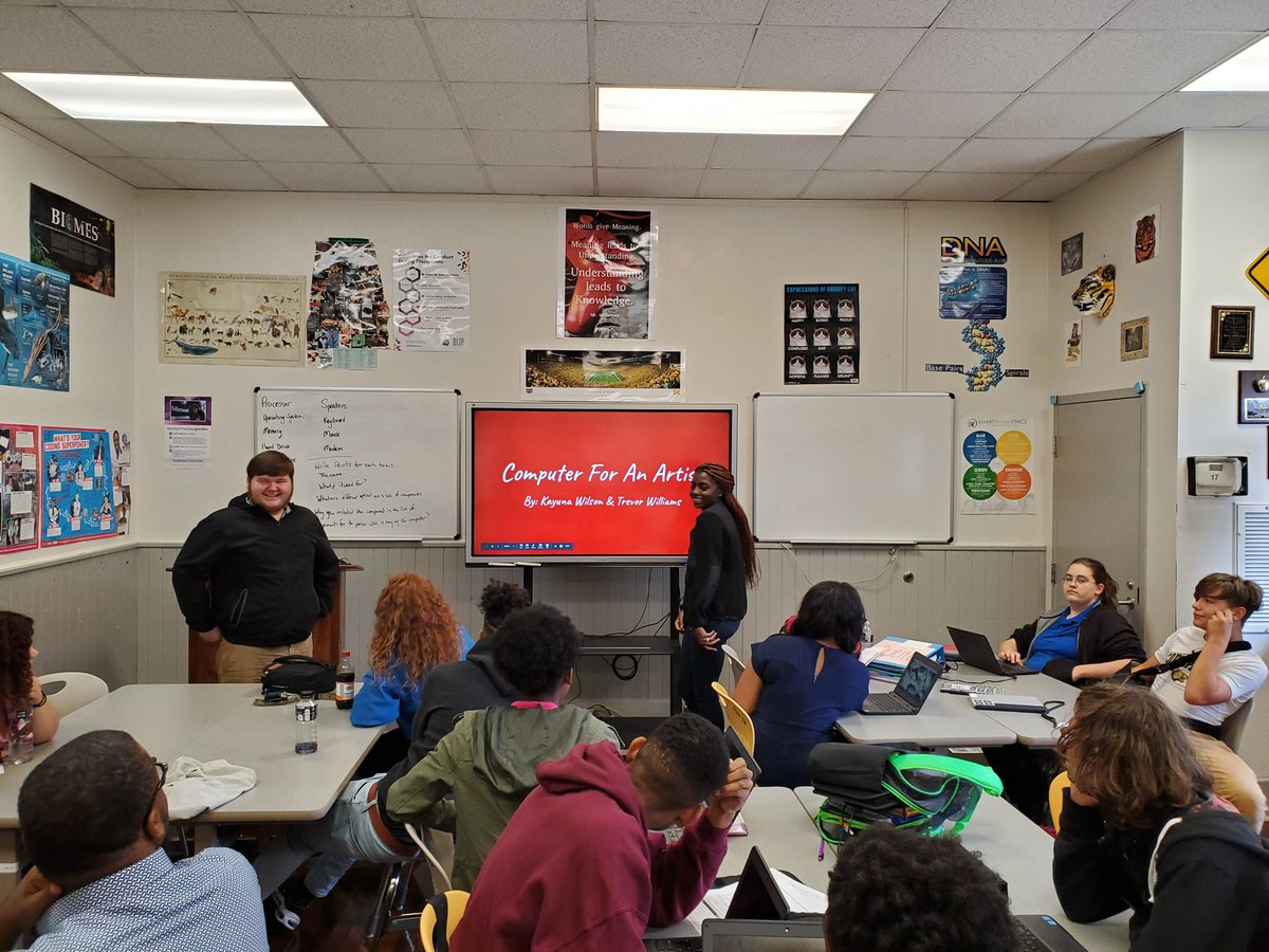 canisferrous's tweet photo. ECS Student Presenting Computer Buying Project #dedicated #BBCMHS #comerpride https://t.co/jgvMWbNDNp
