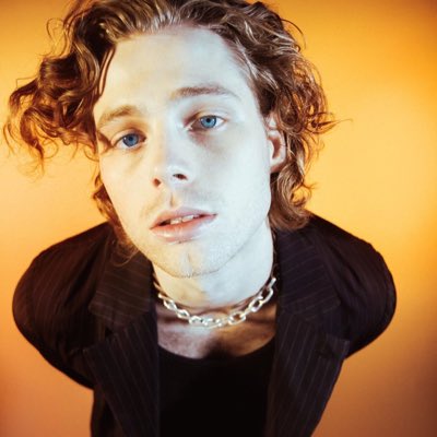FRYAiNTiT's tweet photo. #NewProfilePic i aint dead yet https://t.co/0iR1hRBBfp