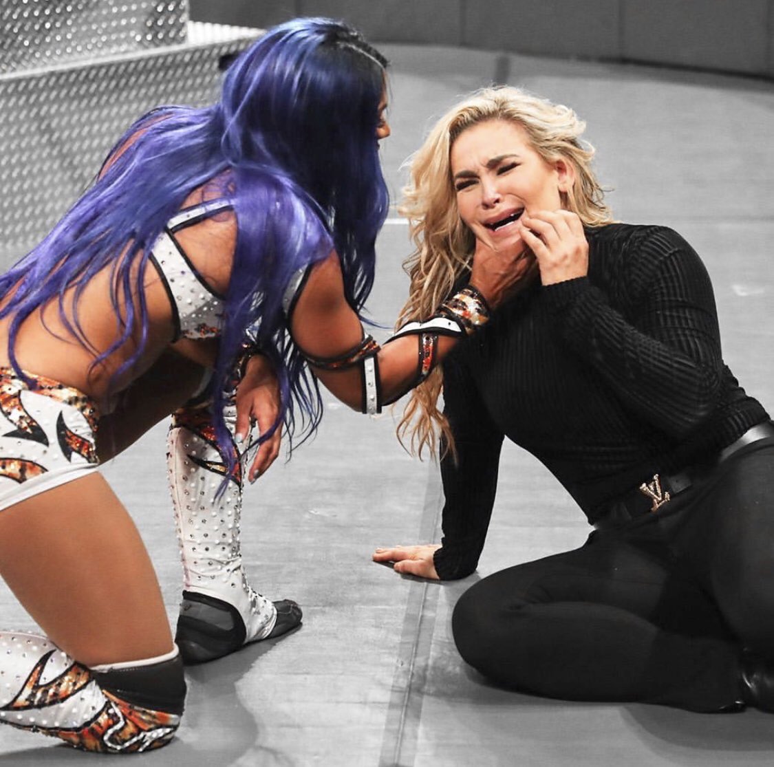 LabelMeBoss's tweet image. I don’t think I’m the best, I /𝗸𝗻𝗼𝘄/ I am. Can’t wait to make you cry again for a third time and send you back into a hospital. #DatBitch 💅🏽