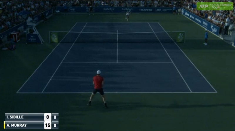 Der Stream-Qualität nach zu urteilen spielt Andy Murray sein Challenger-Match nicht auf Mallorca sondern auf dem Mond.