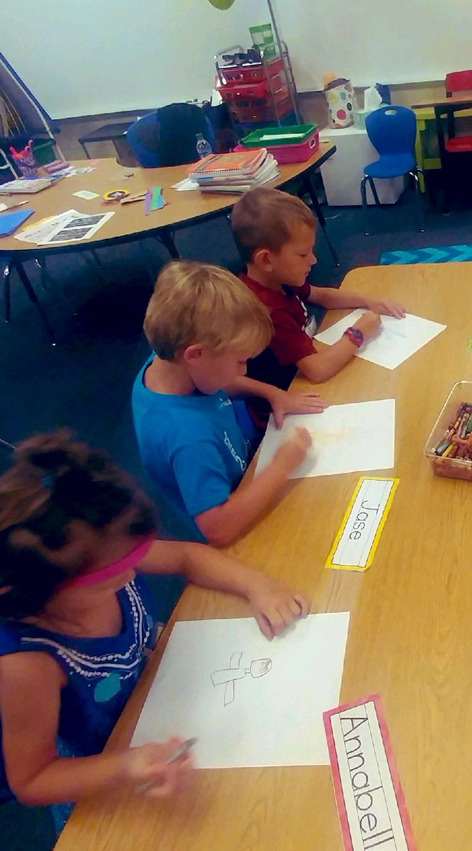 PrincipalPVE's tweet image. Doesn’t get much better than being the “Friend of the Day” in Kindergarten!  #pvelive #lotsofquestions #45IsOld ❤️🐶😎