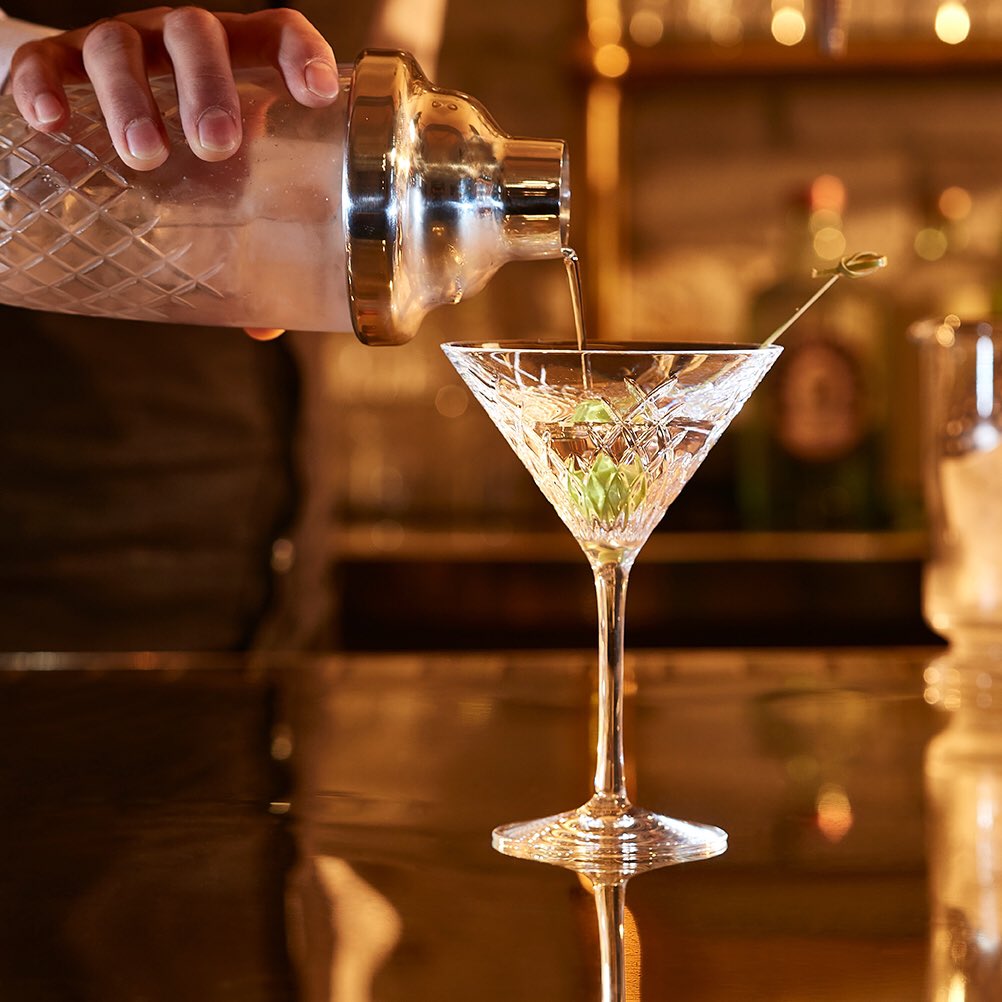 Hotels in West Hollywood with free Happy Hours! westhollywoodlifestyle.com/hotels-in-west…. <a href="/Carole_Dixon/">Carole Dixon</a>