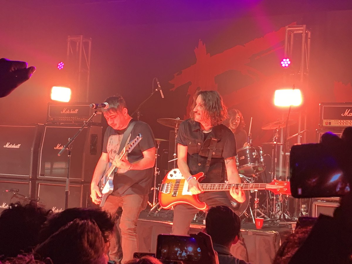 DNTDSGN's tweet image. @FindeBand 🤘🏾🤘🏾