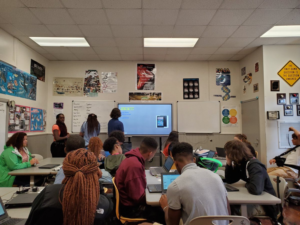 canisferrous's tweet photo. ECS Computer Buying Project part 2 #dedicated #BBCMHS #comerpride https://t.co/nZg1eszeOD