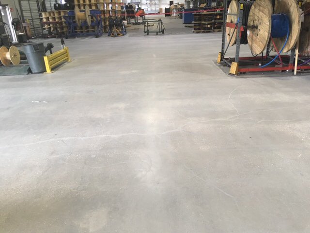 DurableSurfaces's tweet photo. Before/after Repair work and grinding all the way from Houston,TX.
Totaling 2,650 square feet.
Our team of experts did a great job! https://t.co/BqnEBvV1X9